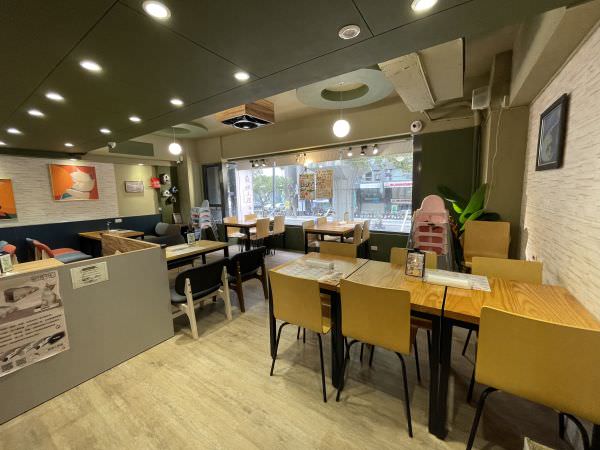 森林小徑文心店用餐環境